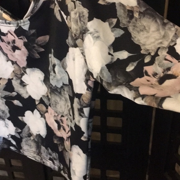 GUESS TOP - Picture 4 of 4